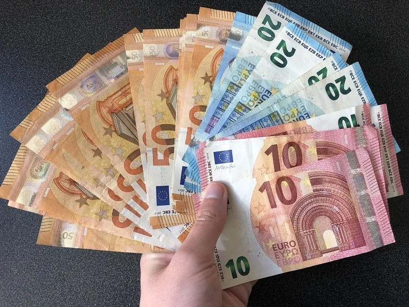 Spara pengar till en resa